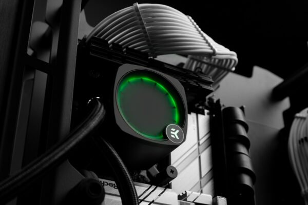 EK-Nucleus AIO CR240 Lux D-RGB - Image 5